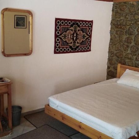 Country Style Room At The Center Of Арахова Экстерьер фото